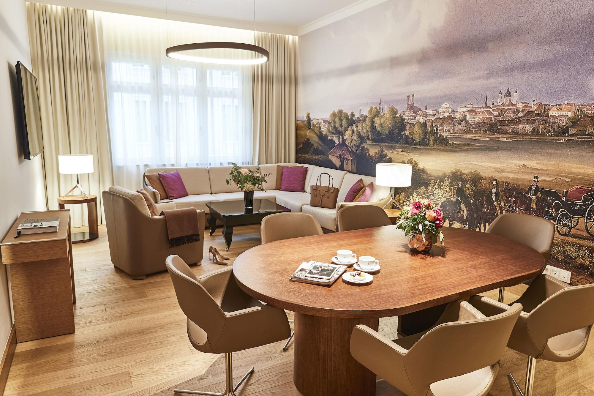 비에 야레스자이텐 켐핀스키 뮌헨 외부 사진 A suite at the hotel